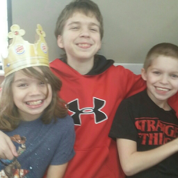 Meet your Posher, Mindy - Picture 2 of 5